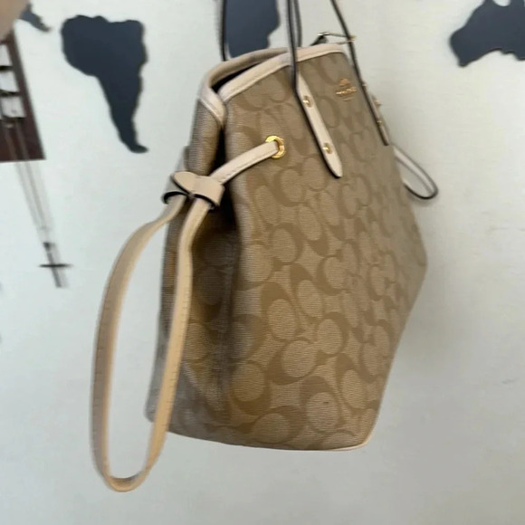 Coach Signature Drawstring Carryall Shoulder Bag F57842 TOTE BAG AUTHENTIC 100% - Picture 14 of 15